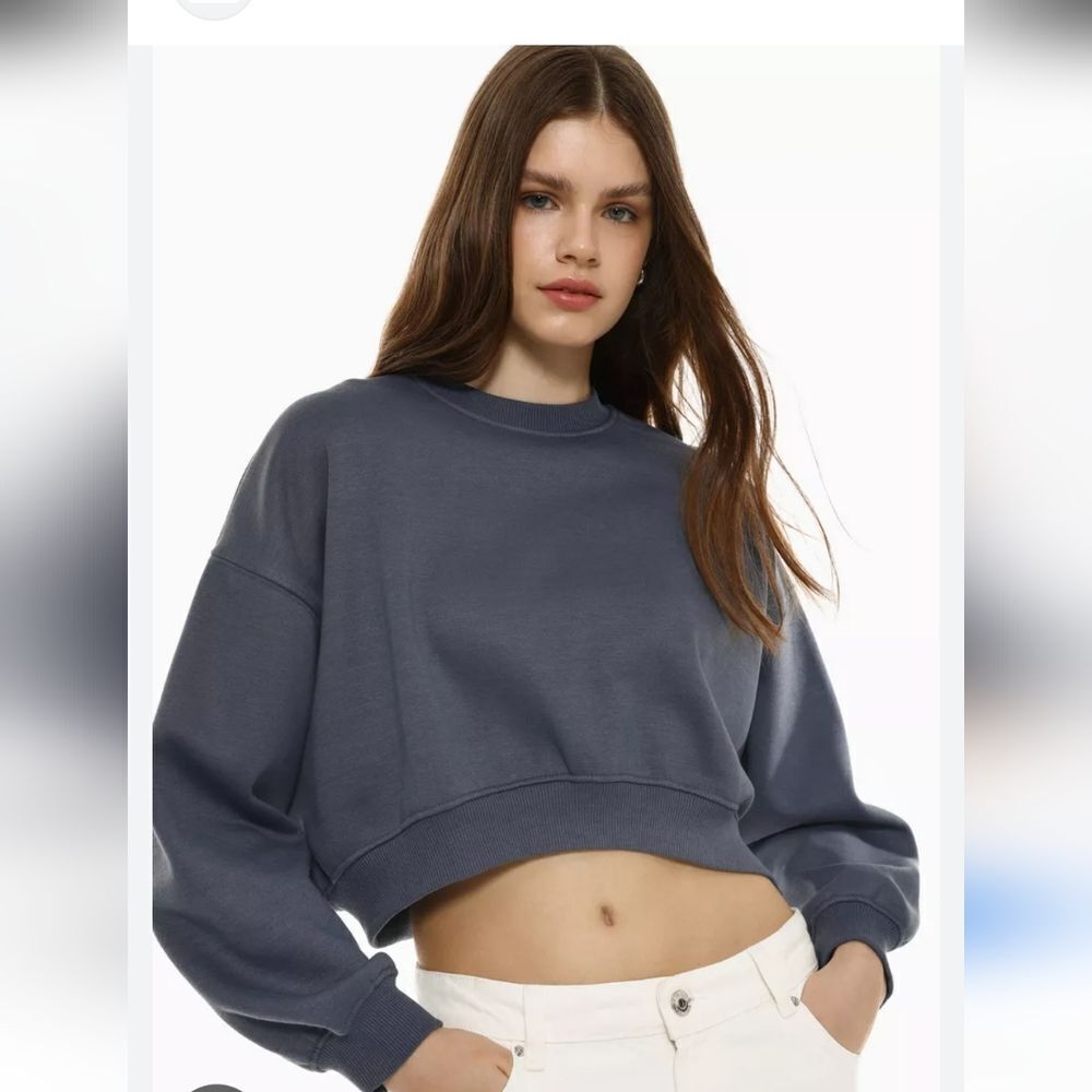 Women's Blue Cropped Sweatshirt